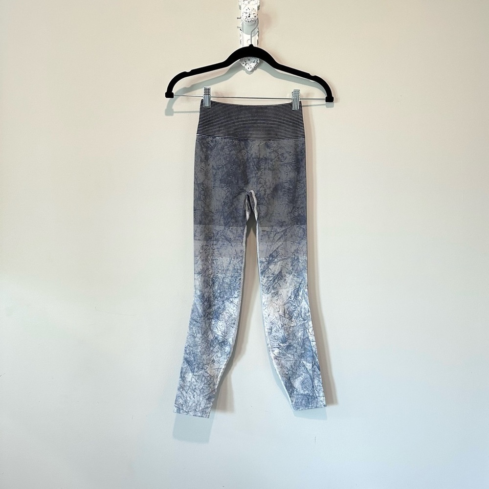 Lululemon Ebb to Train Tight *Wash